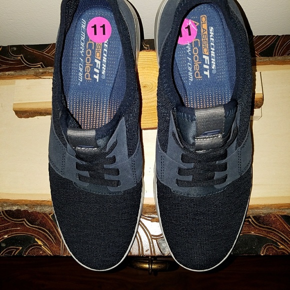 SKECHERS - Picture 4 of 5